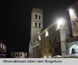 Minervatempel neben dem B&uuml;rgerturm